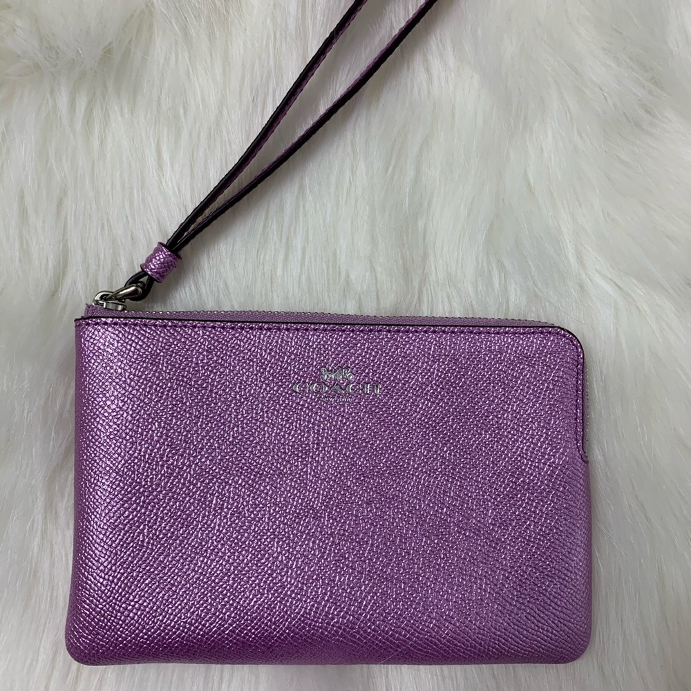 Coach wristlet in crossgrain Lilac